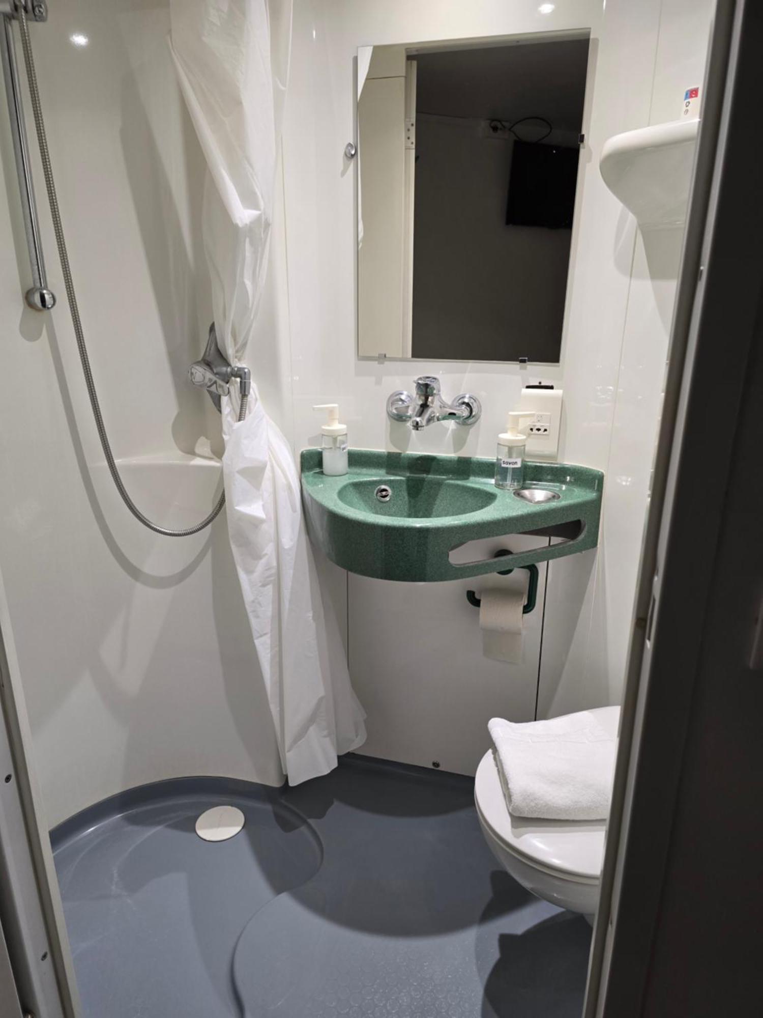 Brit Hotel Essentiel Poitiers Gare Du Futuroscope Jaunay-Clan Eksteriør bilde