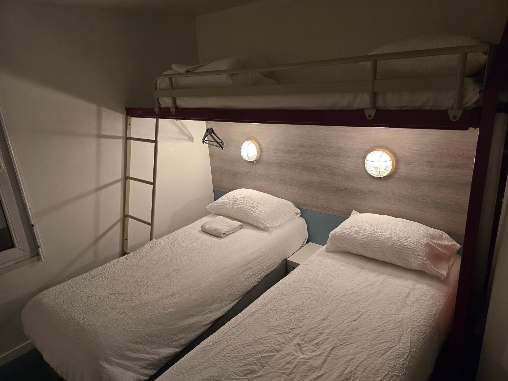 Brit Hotel Essentiel Poitiers Gare Du Futuroscope Jaunay-Clan Eksteriør bilde