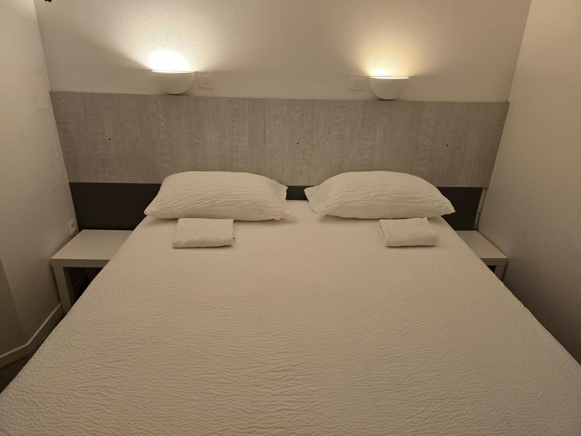 Brit Hotel Essentiel Poitiers Gare Du Futuroscope Jaunay-Clan Eksteriør bilde